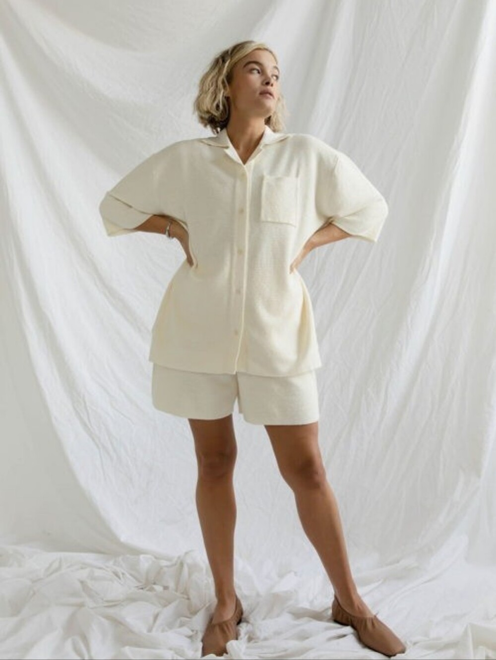 James Street Co. Off White Waffle Button Up Shirt Medium